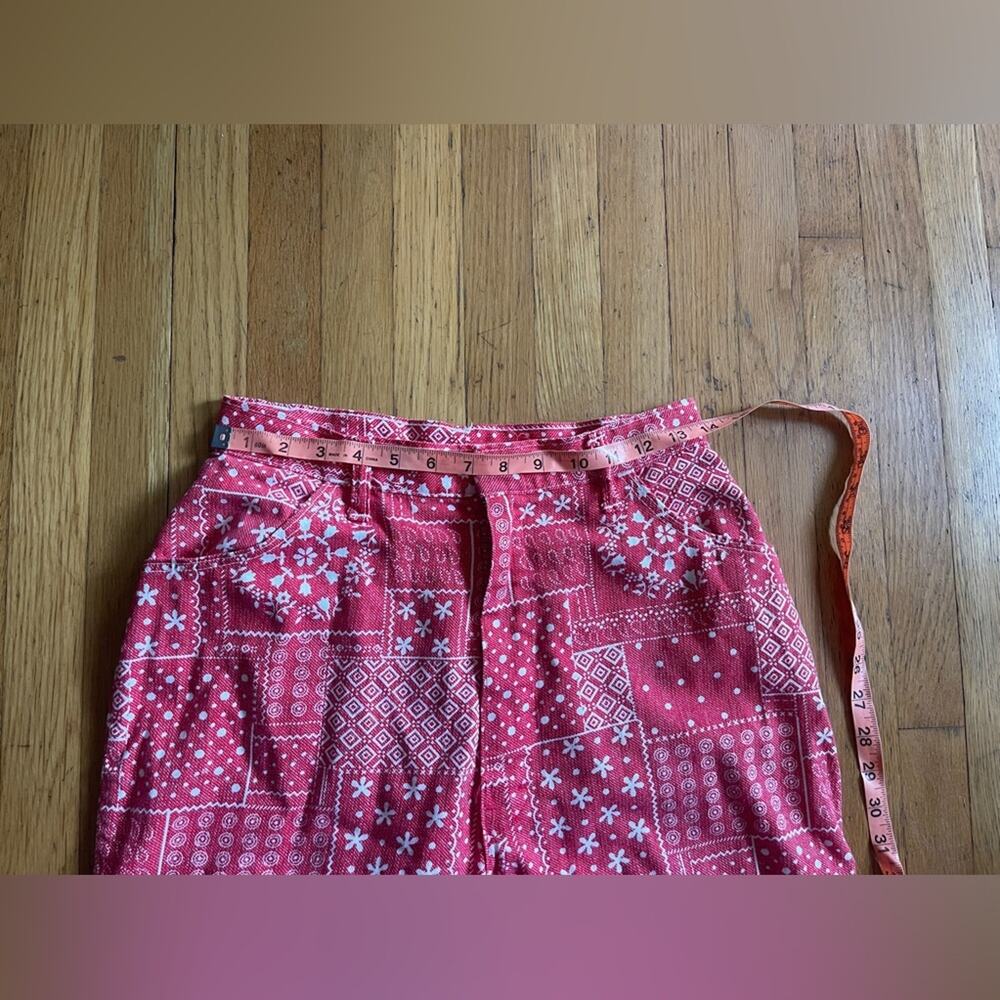 60s Vintage High Waisted Bandana Print Denim Pants - Picture 4 of 8